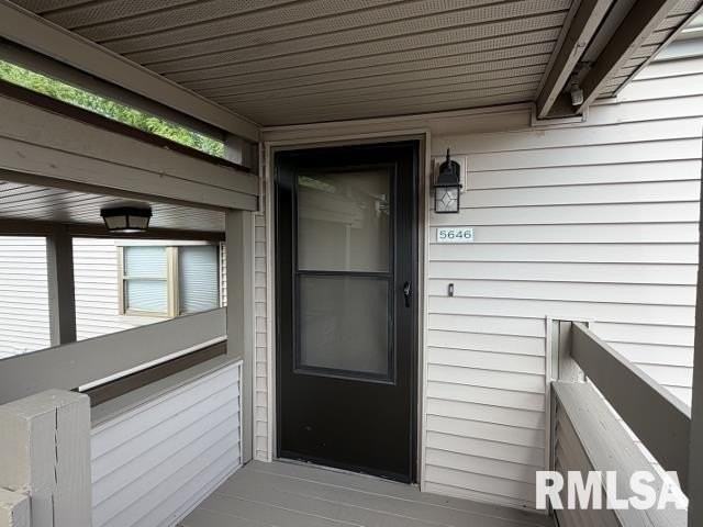 5646 N Withershin Pt - Photo 3 of 21