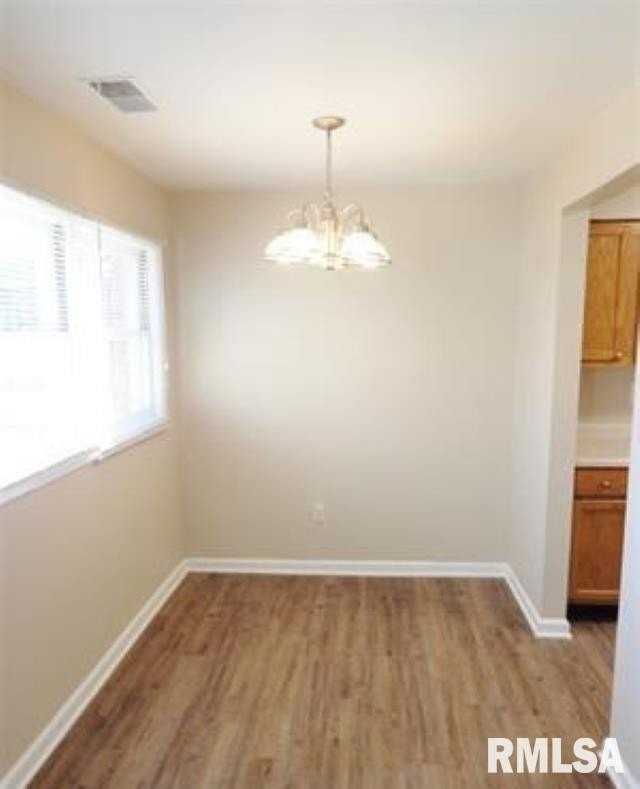 5229 N Montclair Ave #2 - Photo 5 of 11