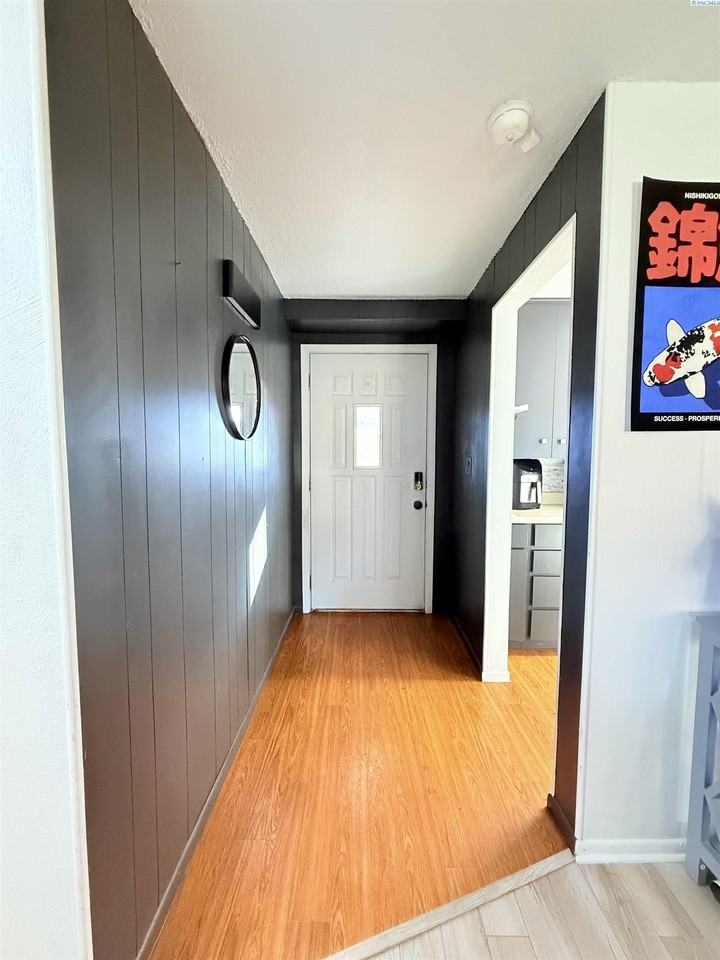 1326 W 4th Ave - Photo 2 of 18