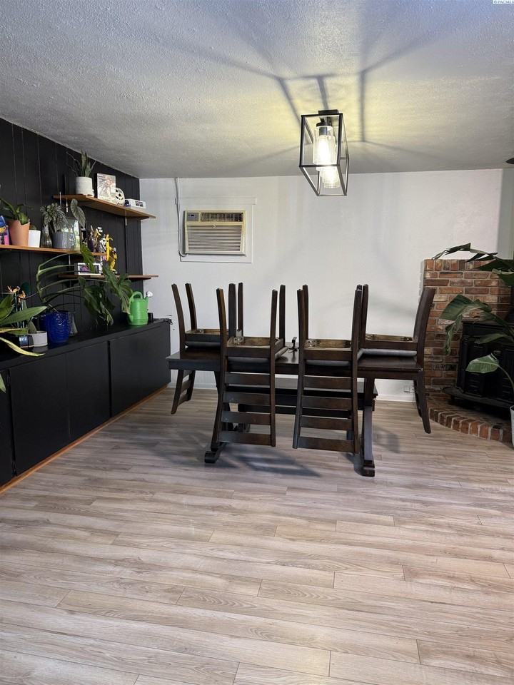 1326 W 4th Ave - Photo 6 of 18
