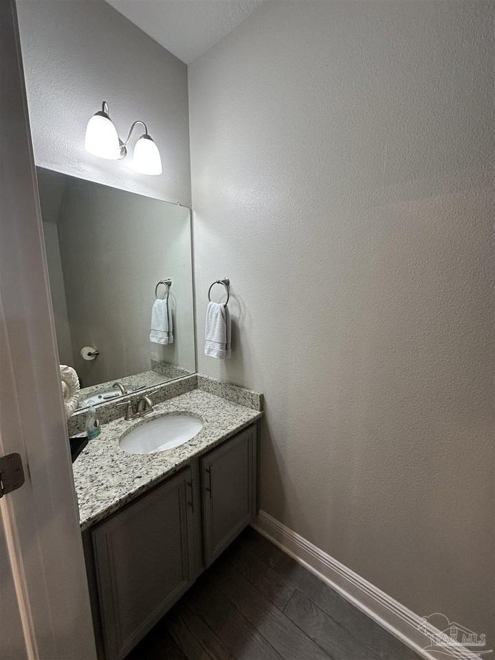1210 W Government St - Photo 5 of 30