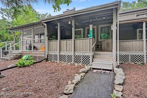 featured image of 104 Condor Dr #2