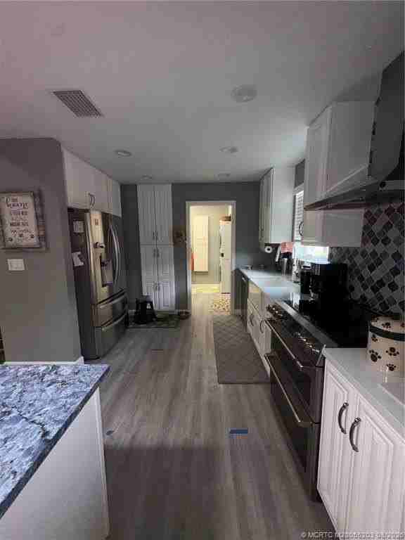 2880 Se Fairway W #1 - Photo 7 of 17