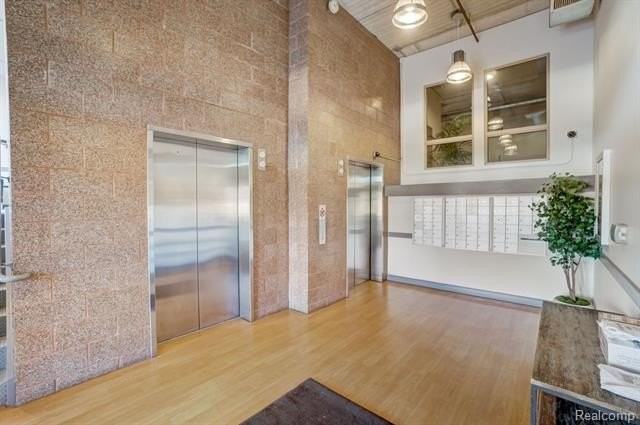 101 E Union St #207 - Photo 4 of 44