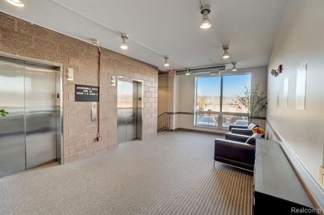101 E Union St #207 - Photo 6 of 44