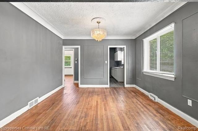 10024 Mark Twain St - Photo 6 of 27