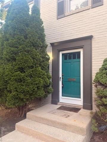 1682 Graefield Rd - Photo 2 of 3
