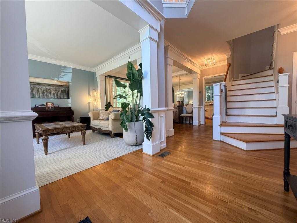 203 Rock Creek Ct - Photo 3 of 27