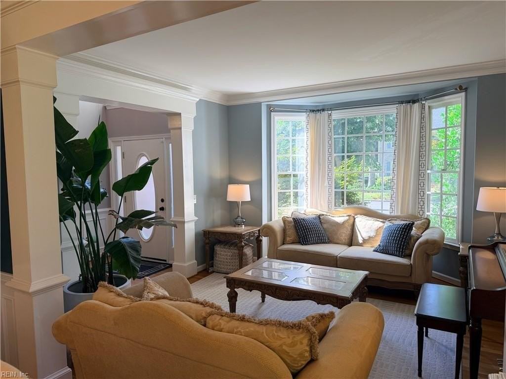 203 Rock Creek Ct - Photo 4 of 27