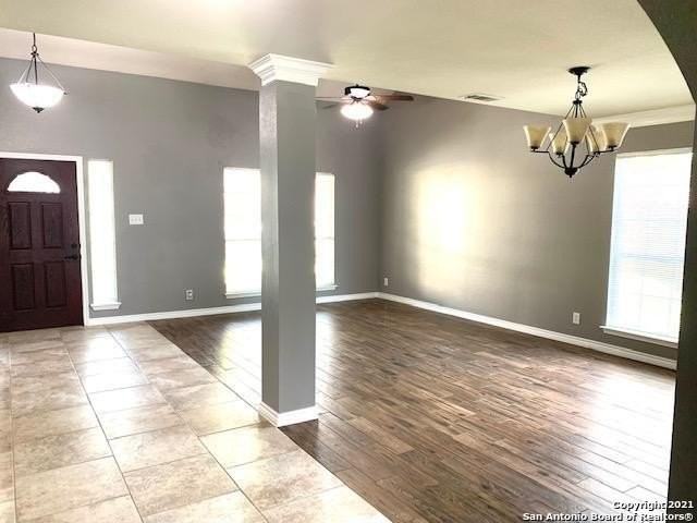 2546 Woodland Village Pl - Photo 3 of 21