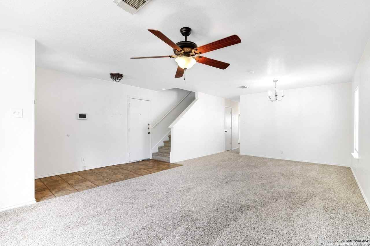 10106 Amber Flora Dr - Photo 4 of 24