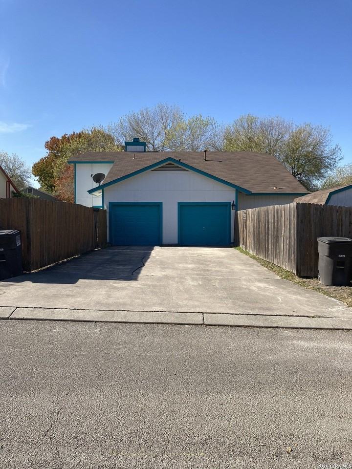 3403 Ridge Country St - Photo 2 of 10