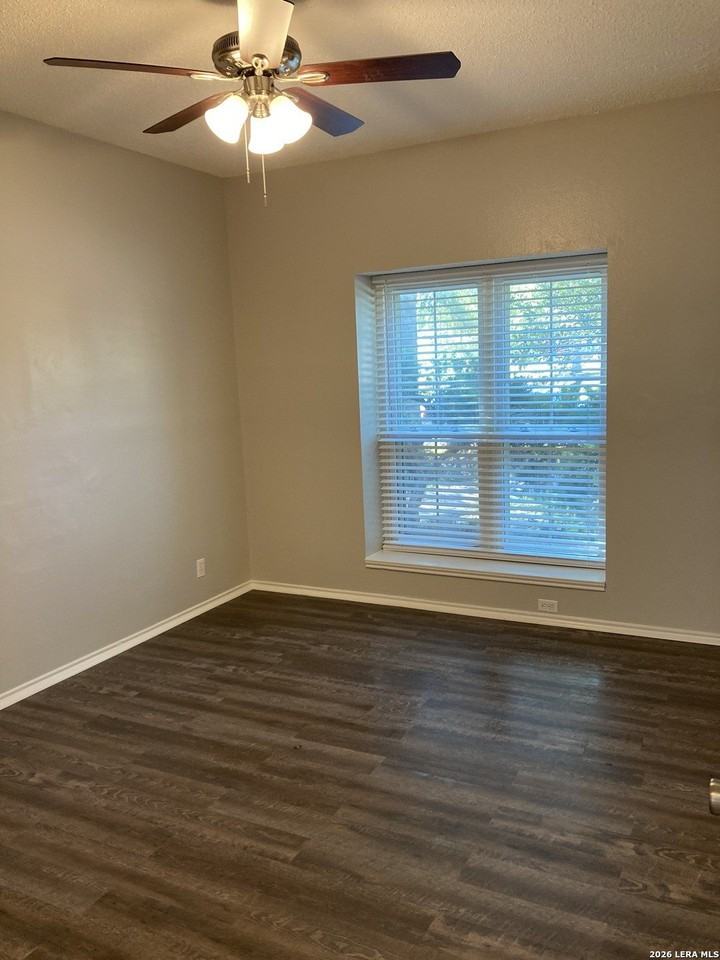 3403 Ridge Country St - Photo 3 of 10