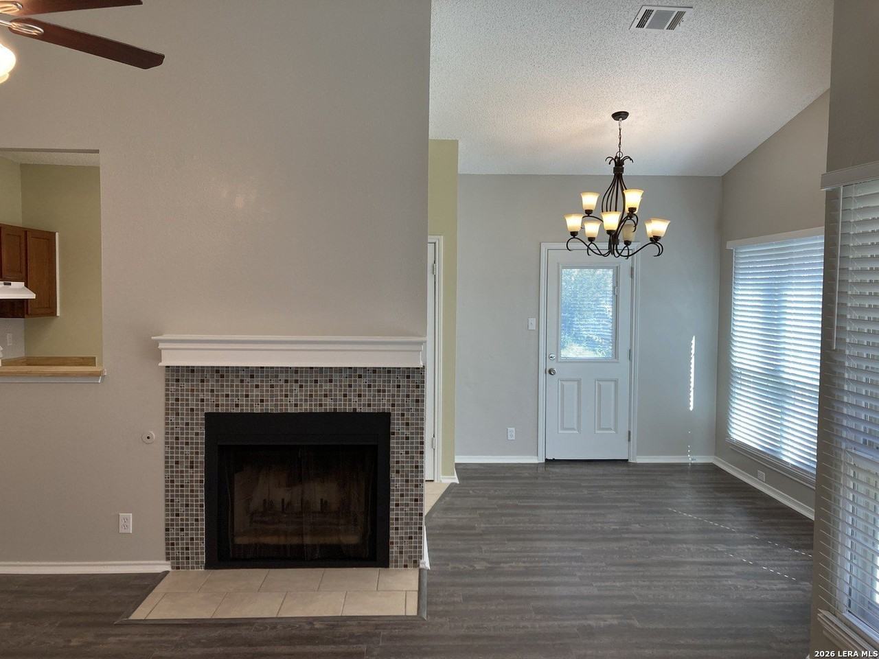 3403 Ridge Country St - Photo 7 of 10