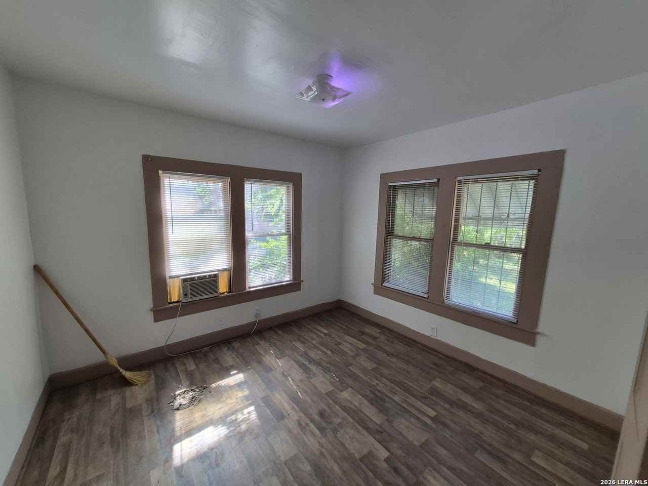 414 Sherman - Photo 5 of 16