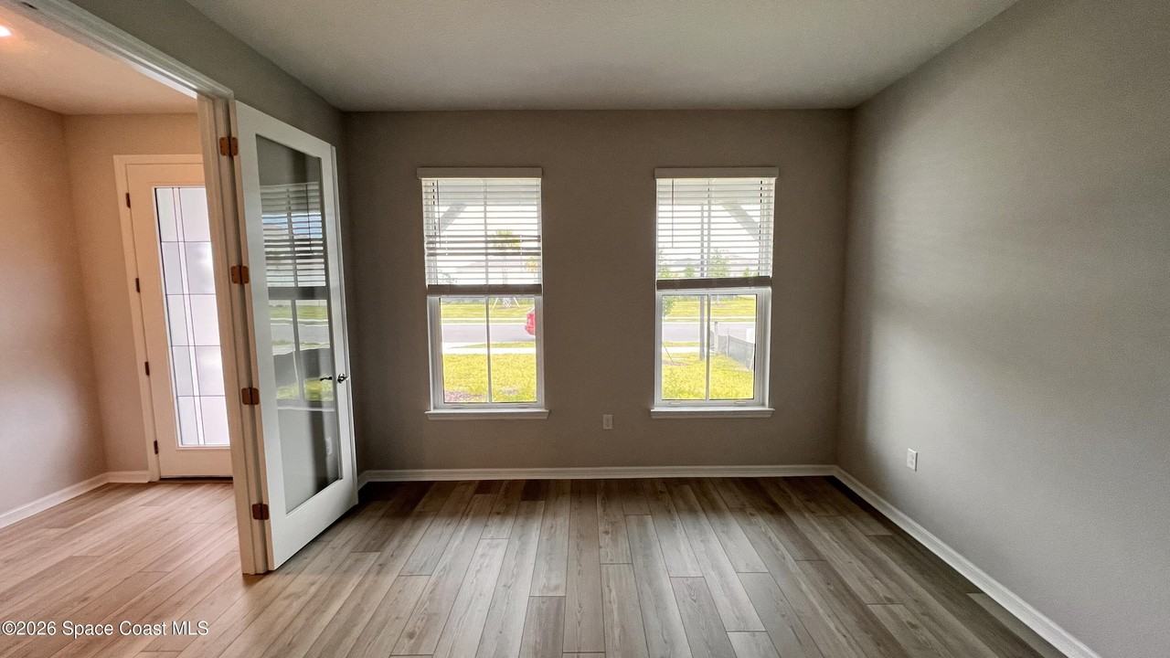 5009 Sunnytime St - Photo 4 of 42