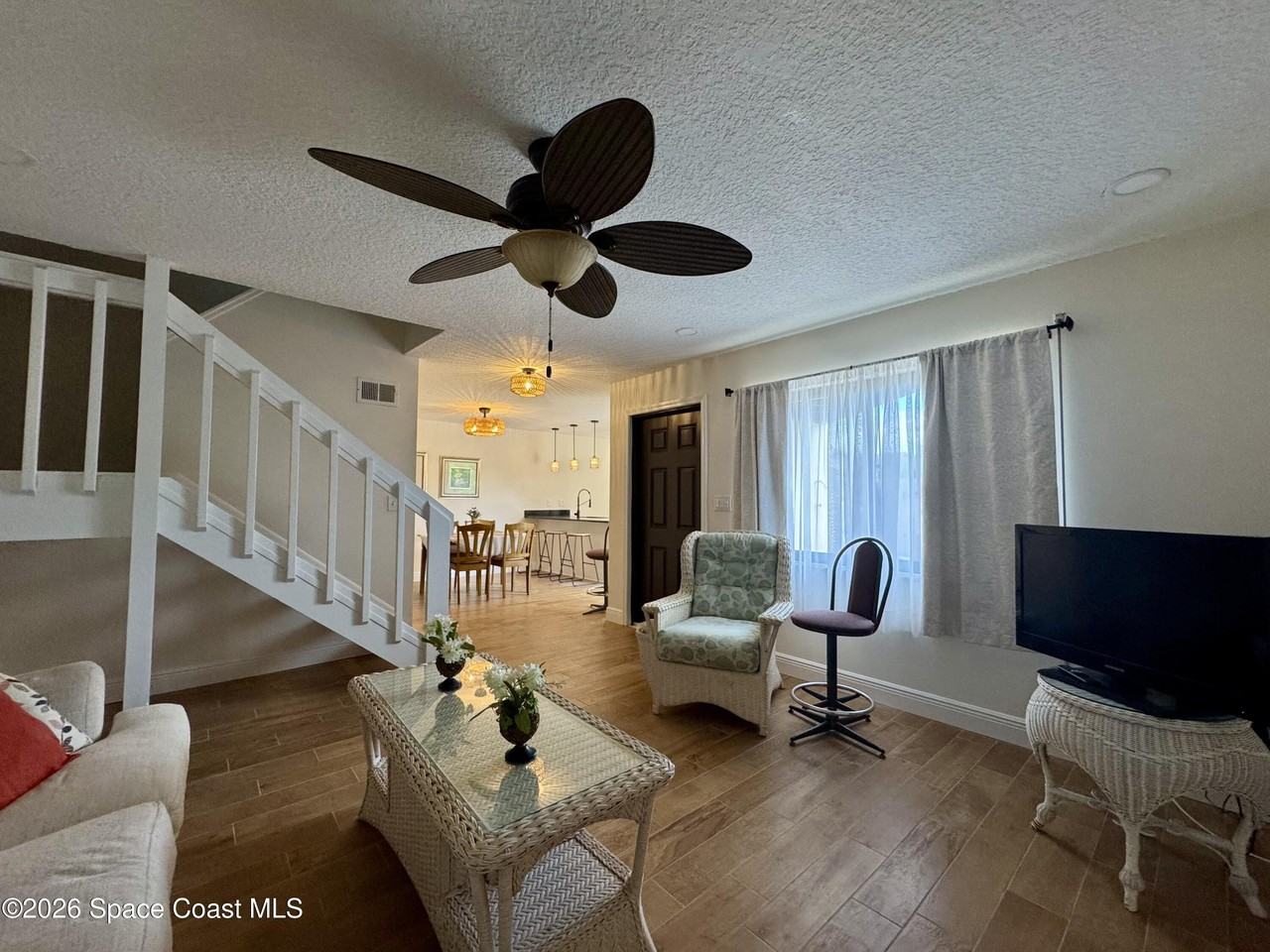 3274 Sand Ct - Photo 4 of 19