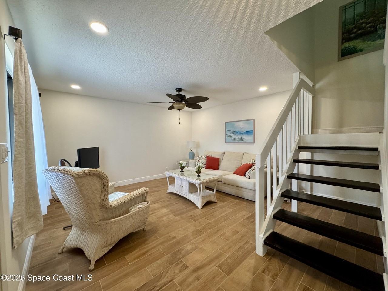 3274 Sand Ct - Photo 5 of 19
