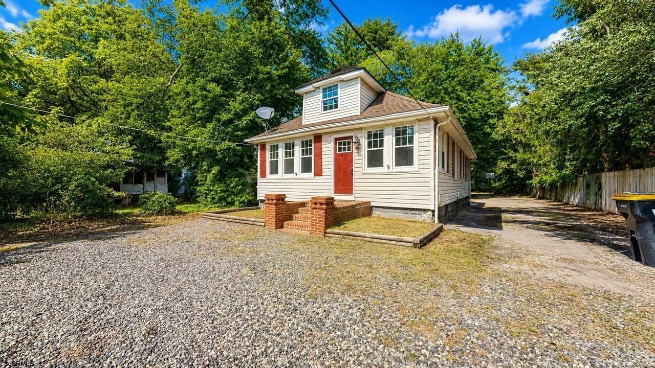 316 Pitney Rd - Photo 5 of 50