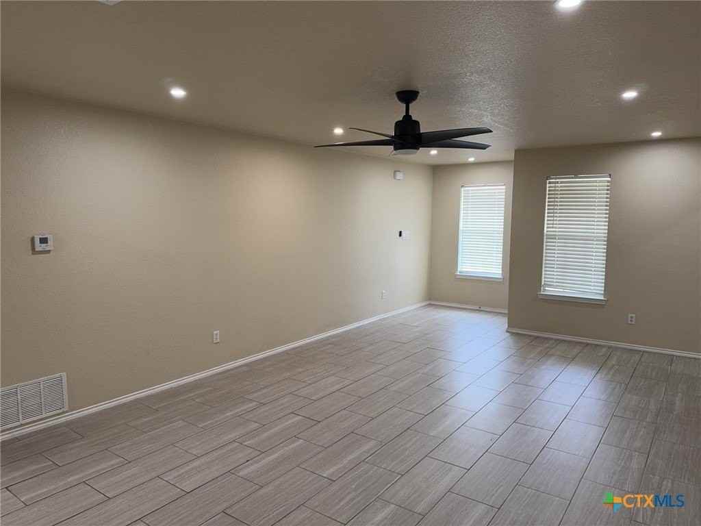 2611 Littlewood Dr - Photo 3 of 23