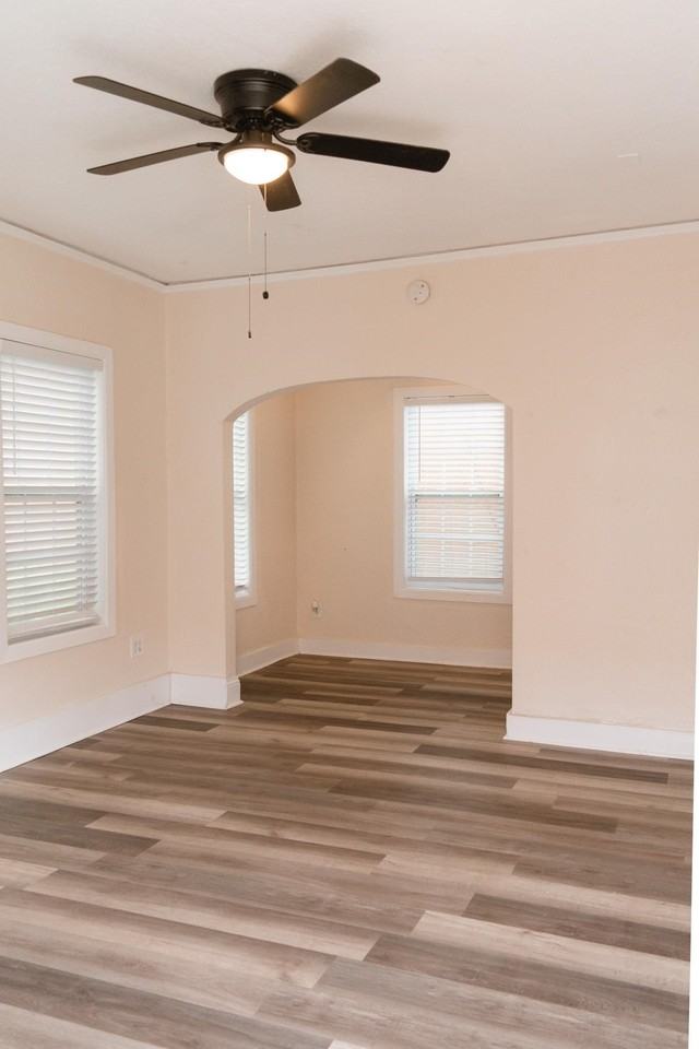 513 N Monroe St - Photo 4 of 14