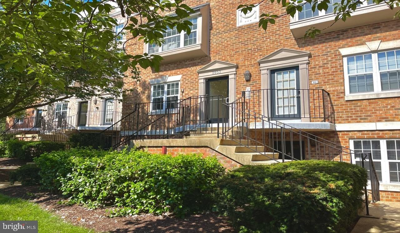 3401 38th St Nw - Photo 4 of 21