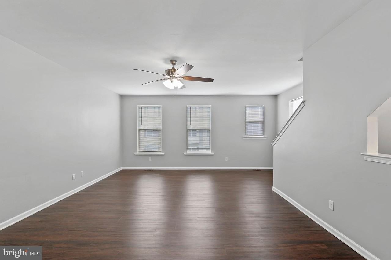 173 Tidbury Xing - Photo 4 of 12