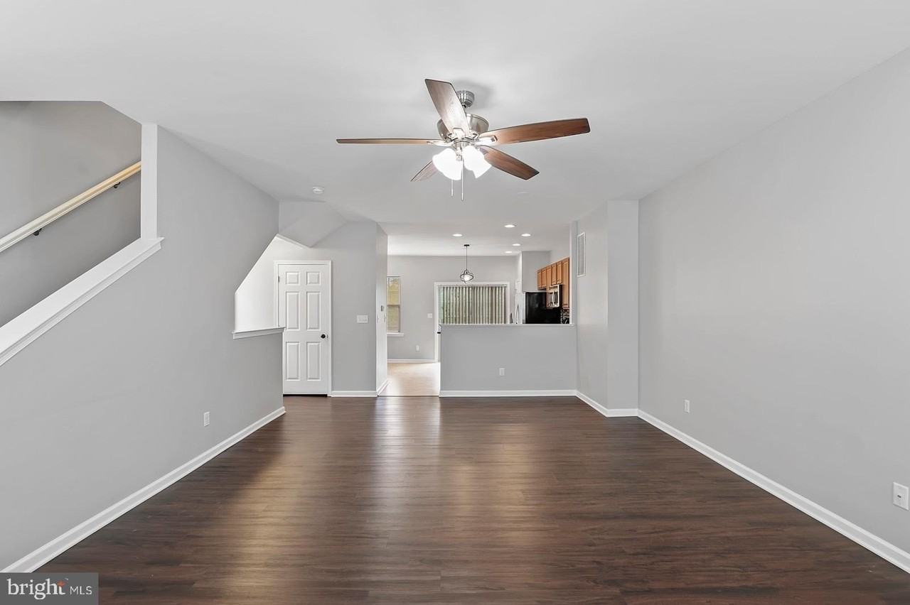 173 Tidbury Xing - Photo 5 of 12