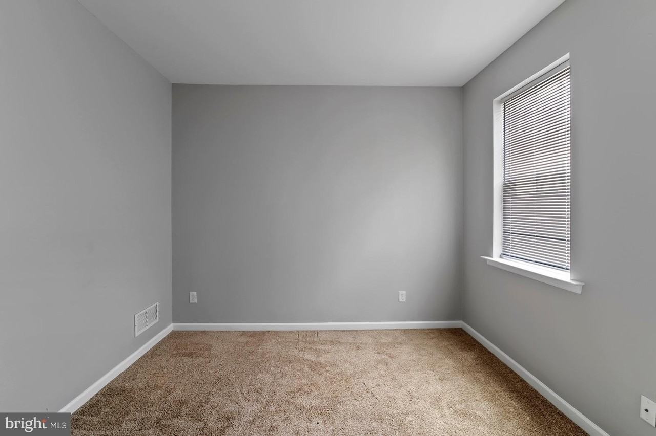 173 Tidbury Xing - Photo 6 of 12