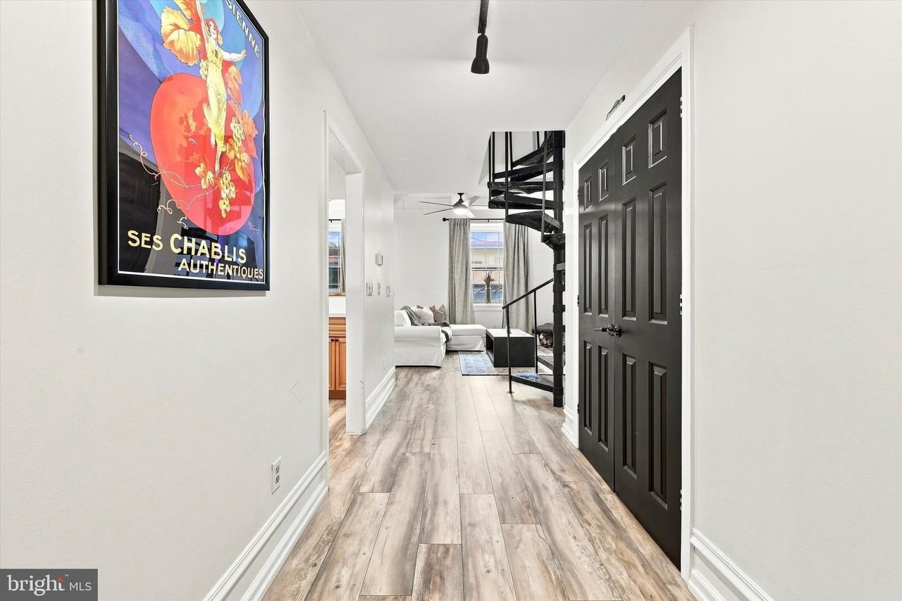 2400-UNIT #4 BAYNARD Boulevard - Photo 2 of 15