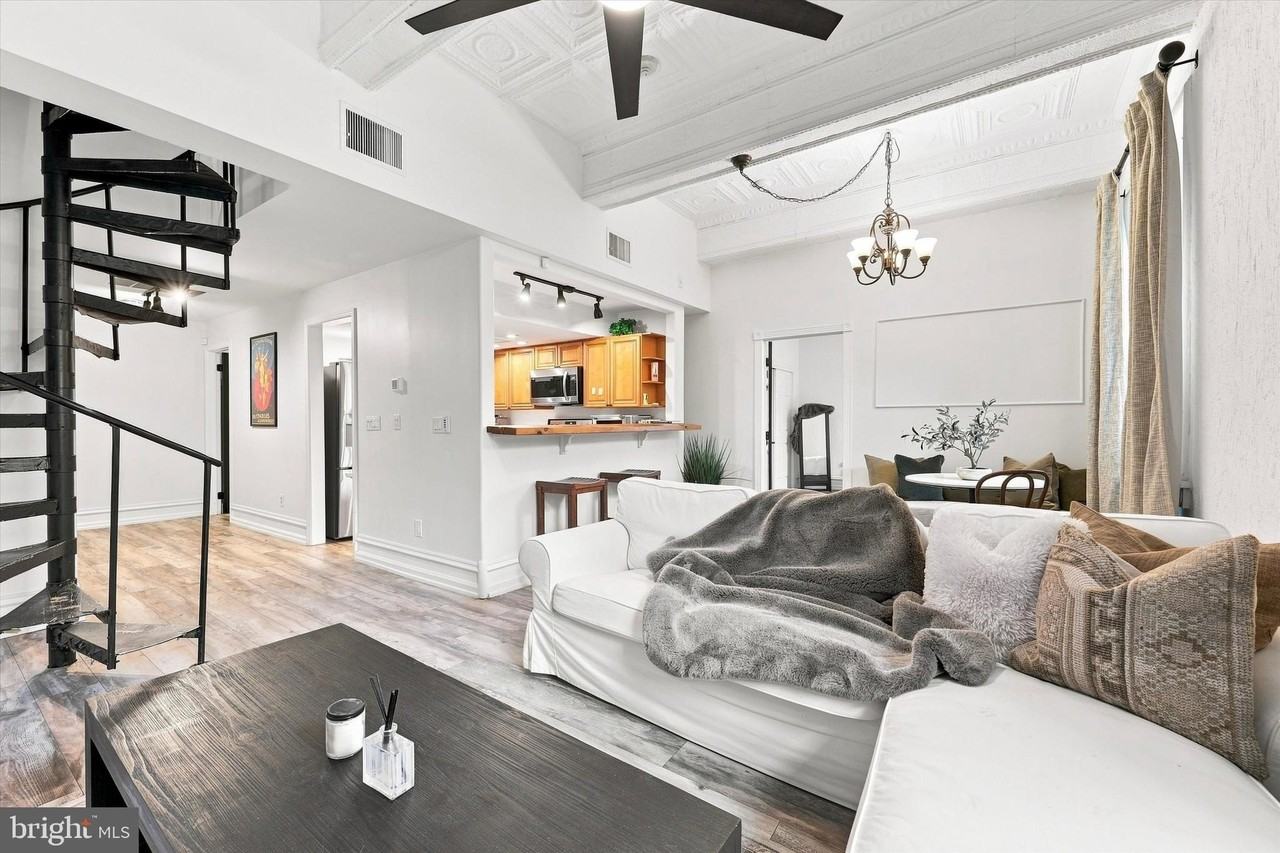 2400-UNIT #4 BAYNARD Boulevard - Photo 3 of 15