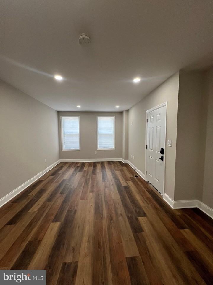 615 N Calhoun St #1 - Photo 4 of 28