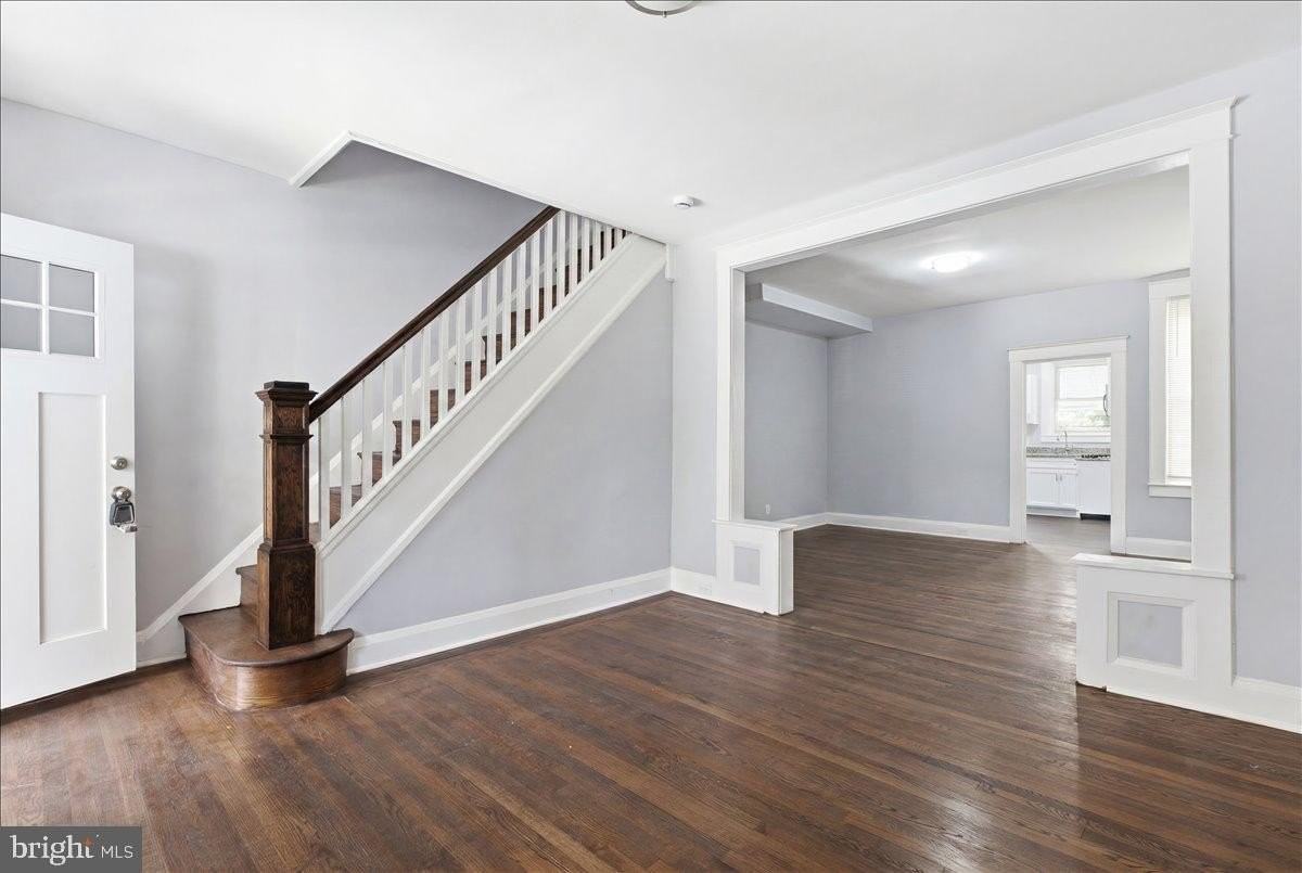 1231 N Potomac St - Photo 4 of 25