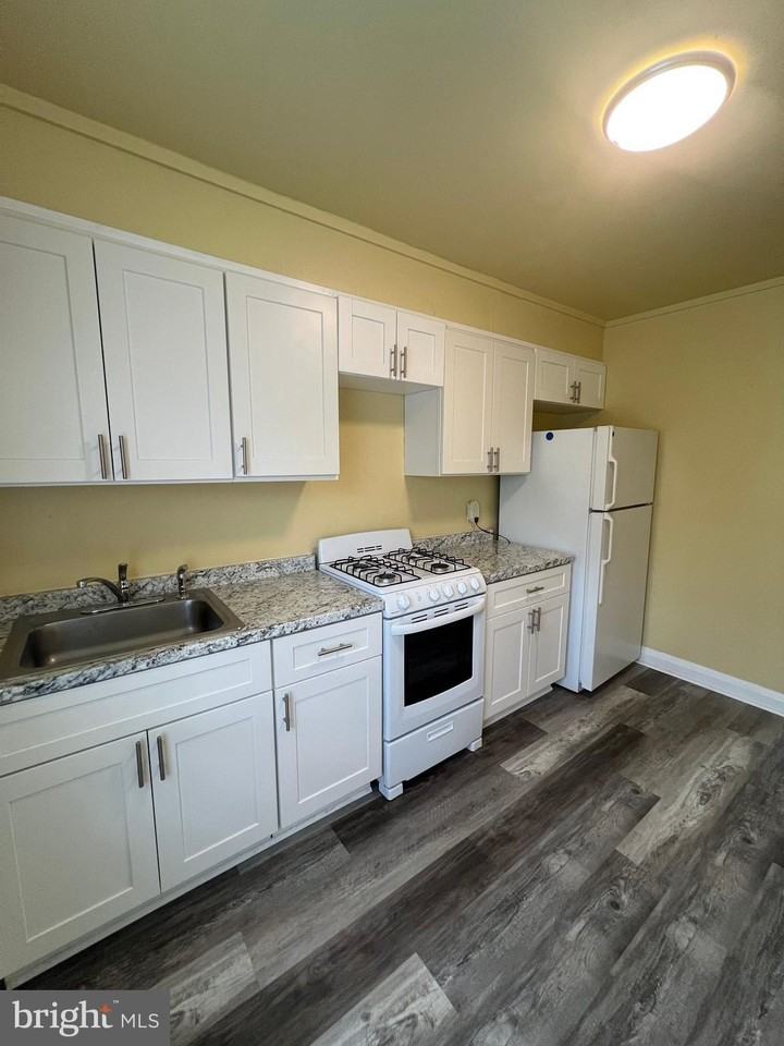 3708 Erdman Ave #2 - Photo 3 of 10