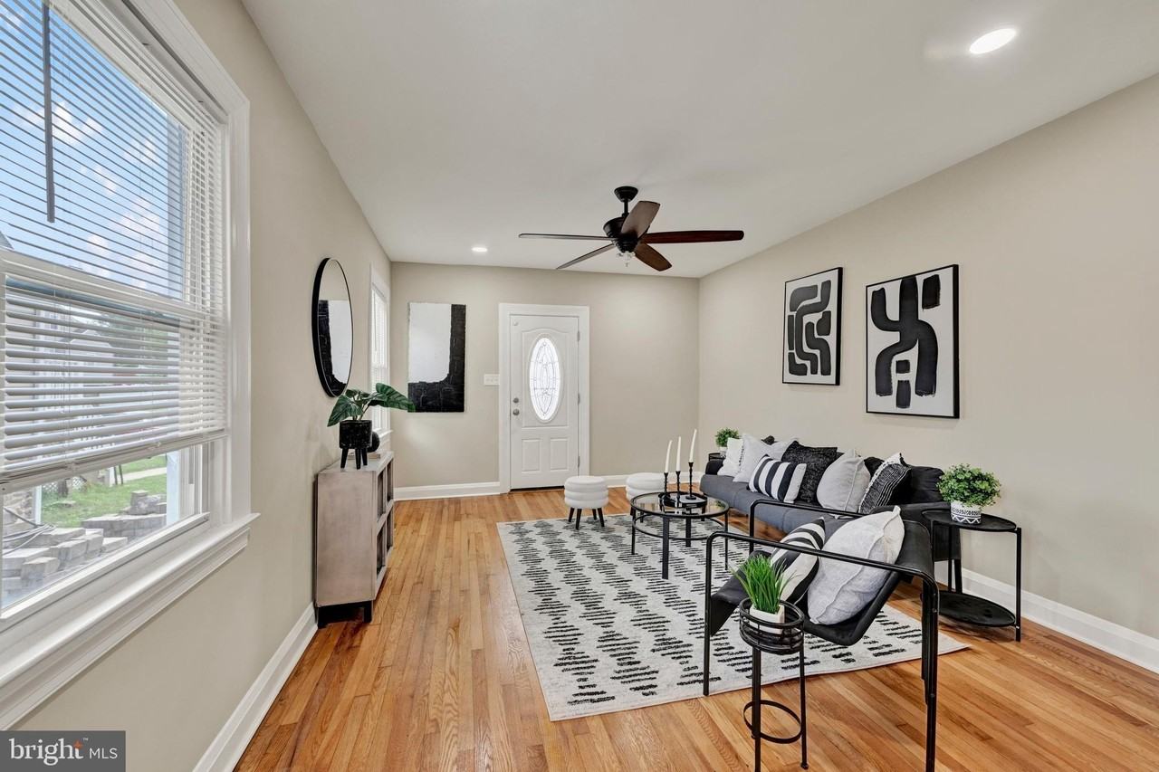 2630 Wycliffe Rd - Photo 6 of 25
