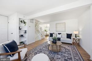 featured image of 6909 Doublebrand Ct