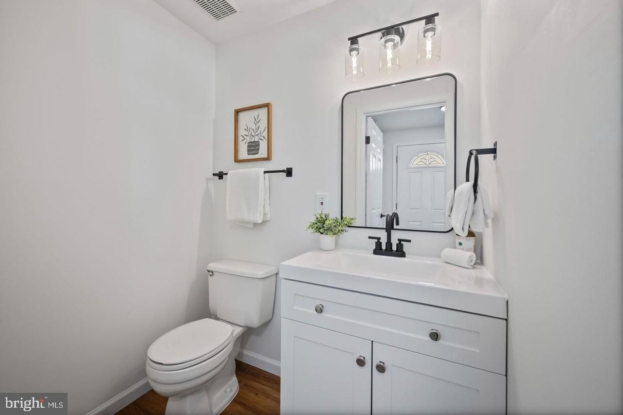 6909 Doublebrand Ct - Photo 7 of 35