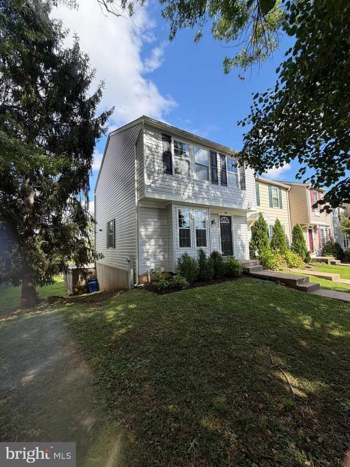 3349 Garrison Cir - Photo 4 of 50