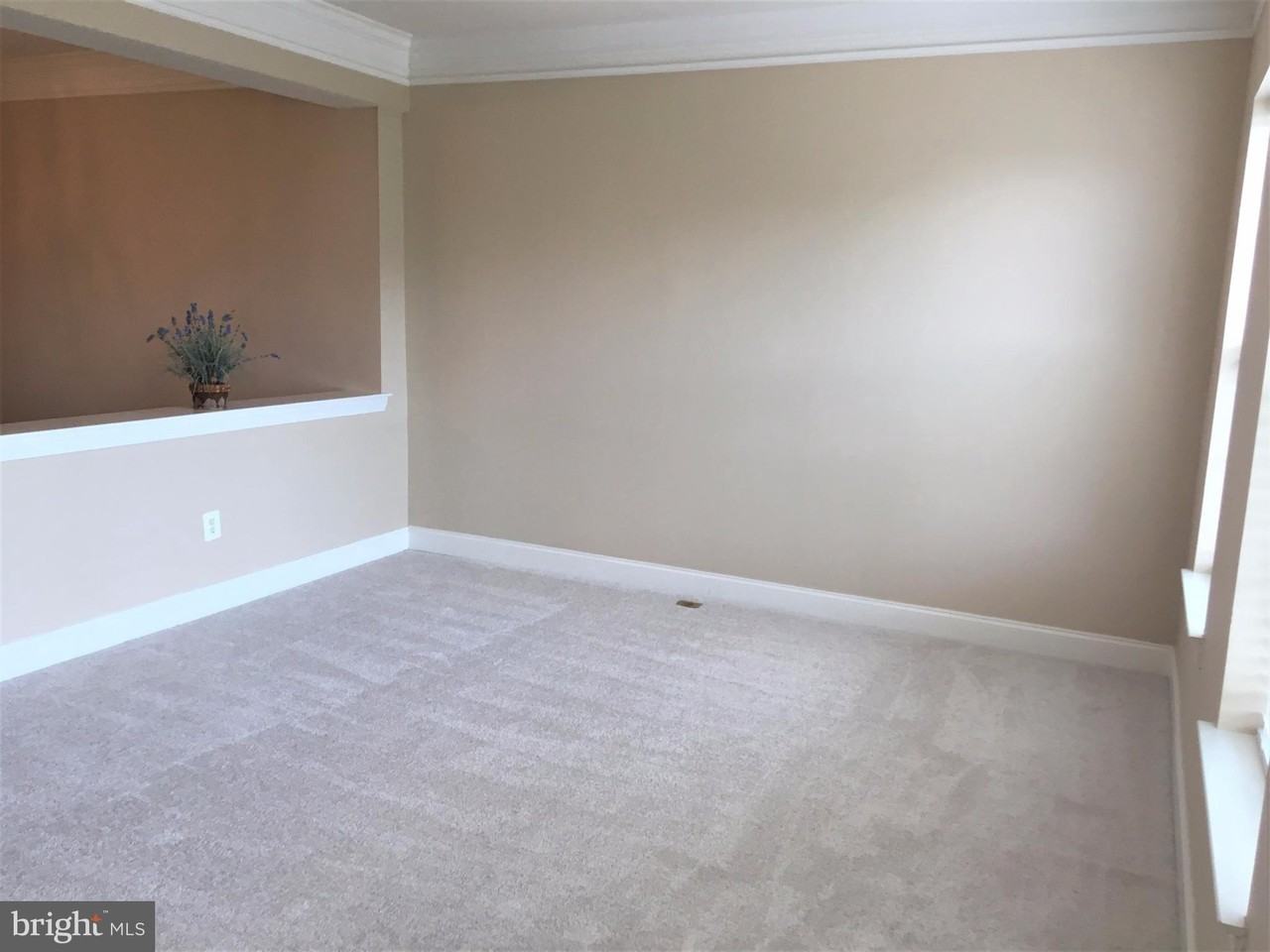 152 Mill Green Ave #200 - Photo 3 of 28