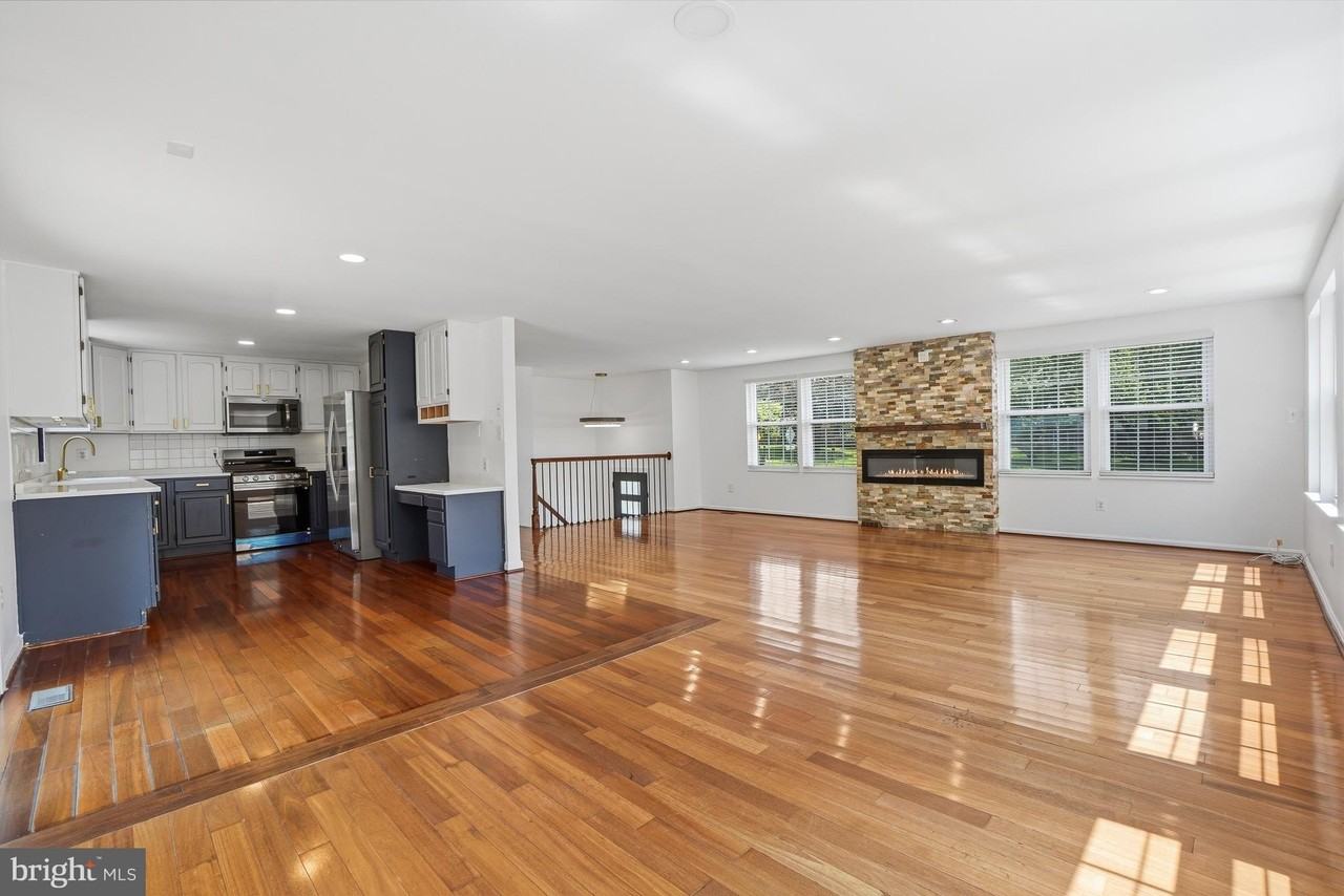 15304 Good Hope Rd - Photo 6 of 32