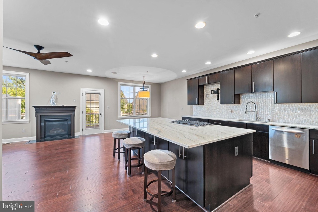 4500 Grazing Way - Photo 4 of 20