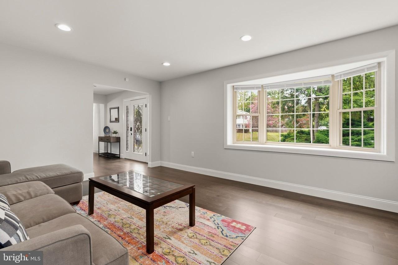 1205 Windermere Ct - Photo 6 of 35