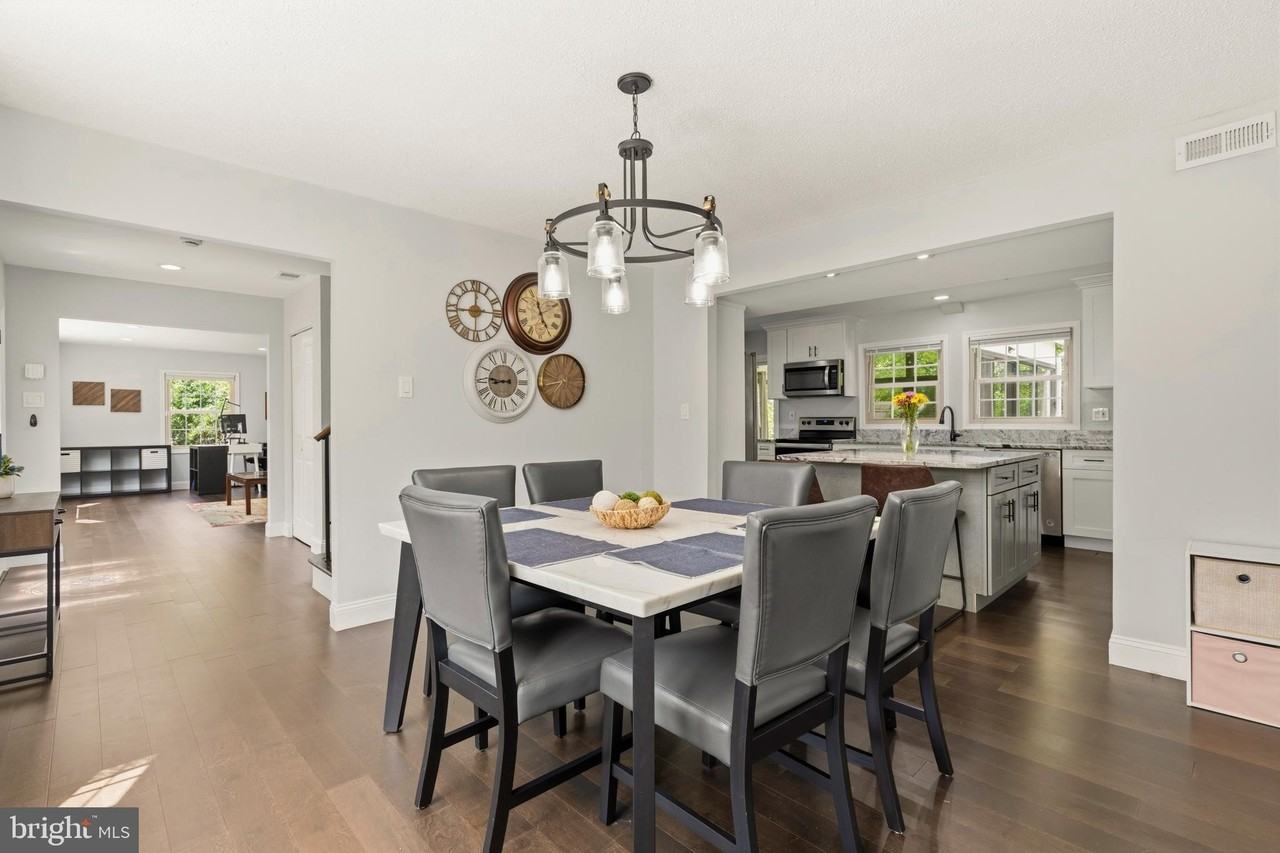 1205 Windermere Ct - Photo 7 of 35