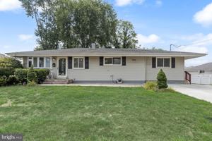 featured image of 32 Larkin Rd