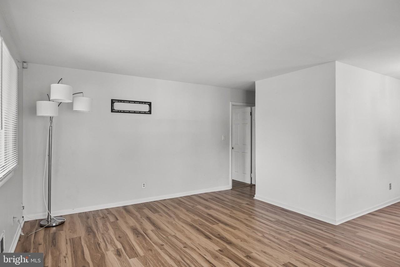 32 Larkin Rd - Photo 7 of 25