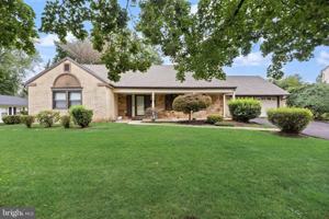featured image of 10 Traynor Ln