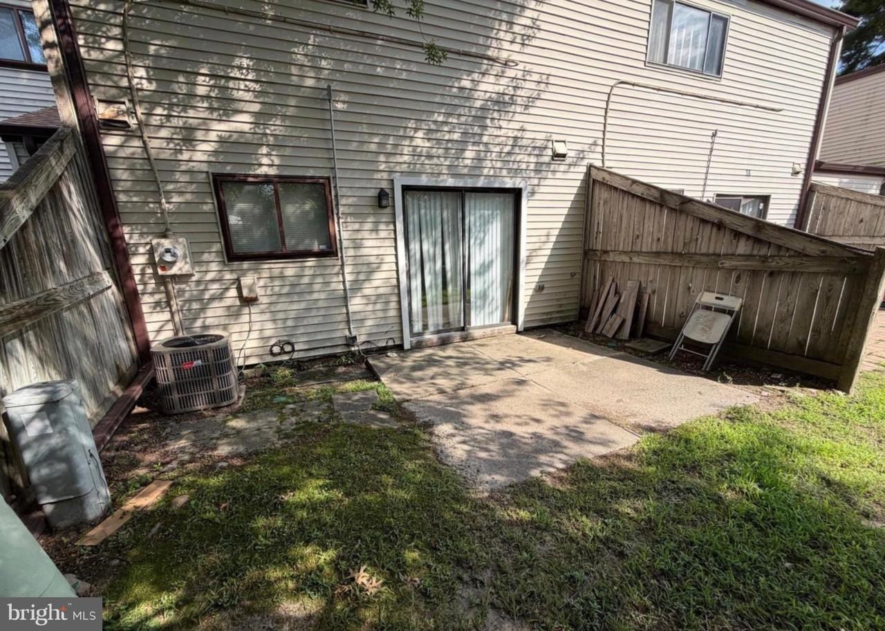 38 Chiswick Dr - Photo 7 of 13