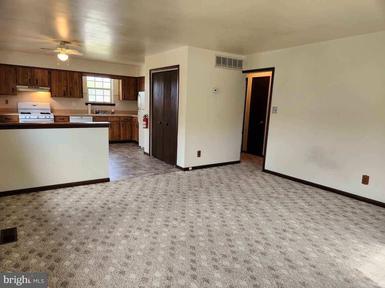 1205B E Atlantic Ave - Photo 4 of 21