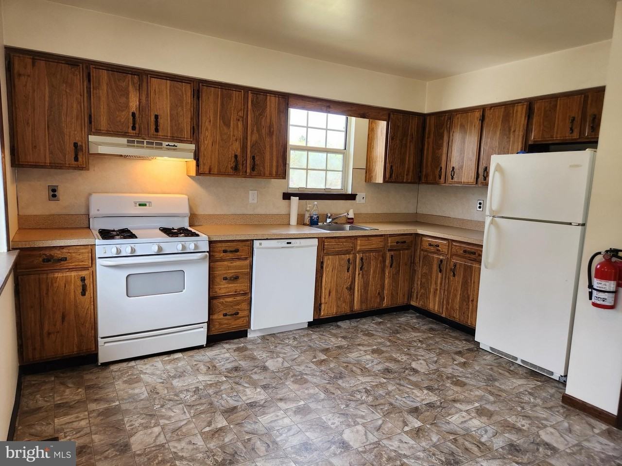 1205B E Atlantic Ave - Photo 5 of 21