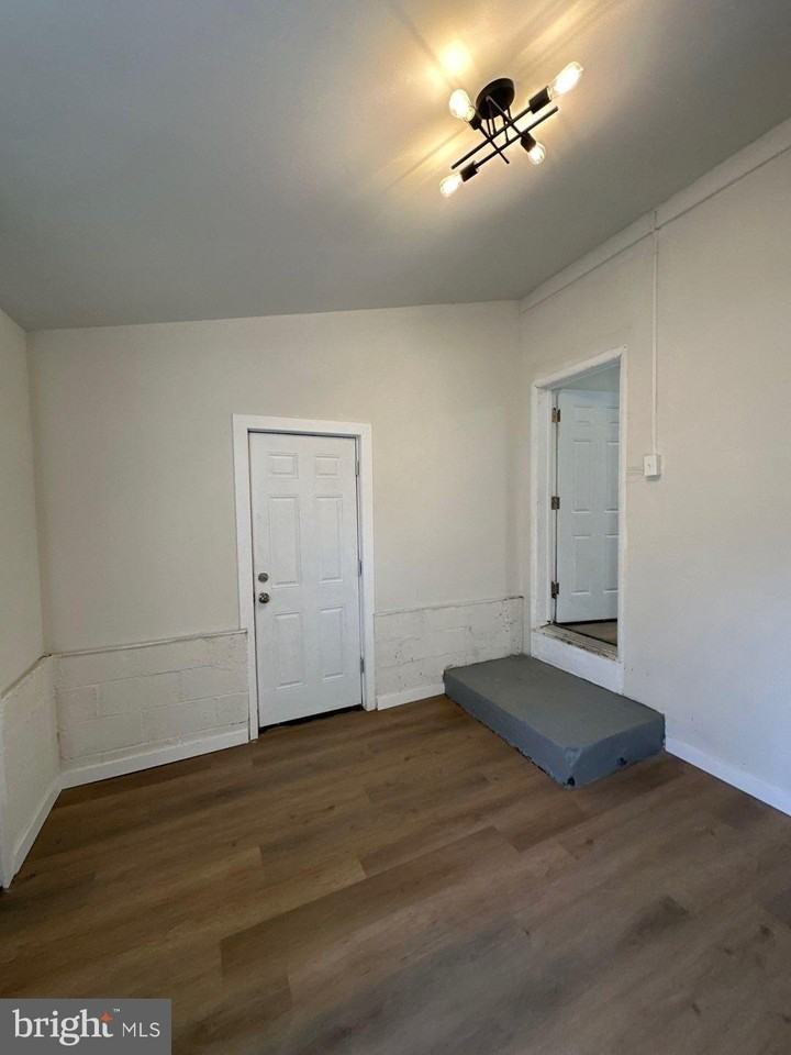 119 Tyler St #A - Photo 3 of 31